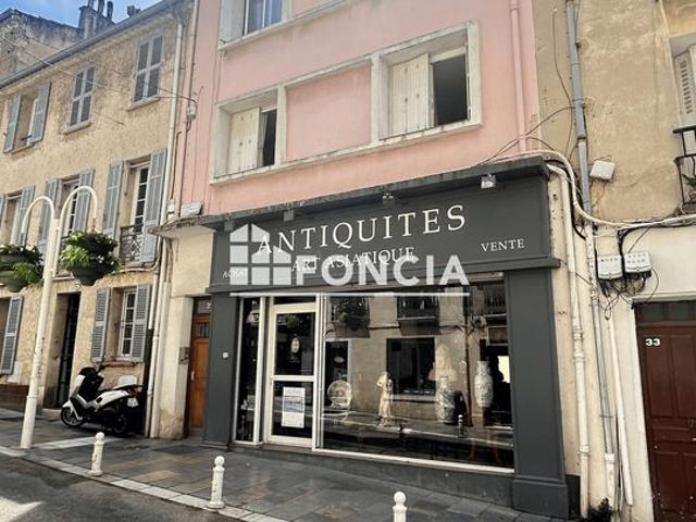 TOULON LE MOURILLON lot de 2 appartements et un local commercial loués