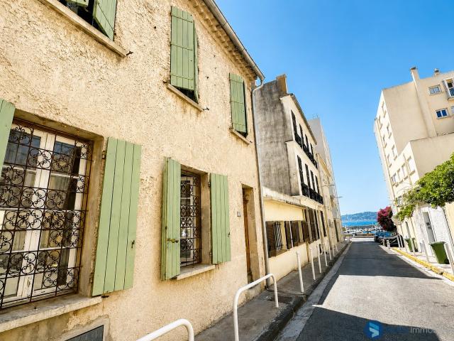 TOULON MOURILLON MAISON T4 A 100 METRE DE LA MER