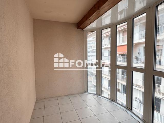 Toulon saint jean du var type 1 au dernier etage