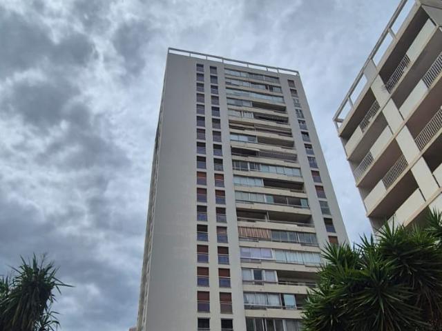 Toulon, quartier de Claret, appartement de type f5 et garage dans copropriété de standing