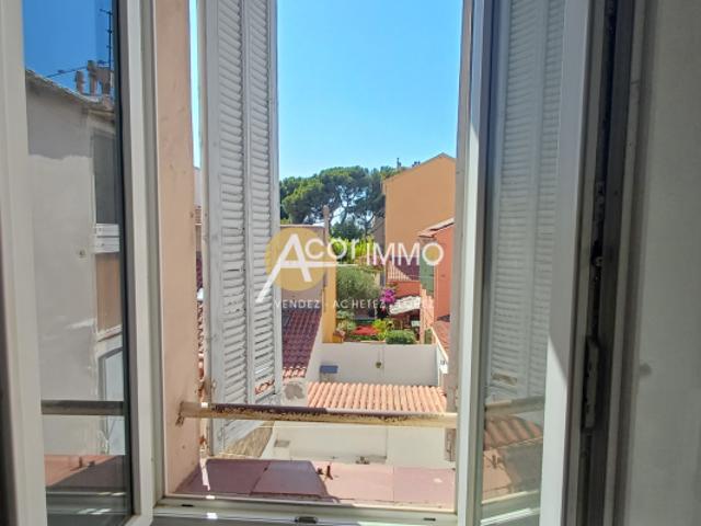 TOULON QUARTIER PRISE DE CLARET APPART T3 DERNIER ETAGE DANS