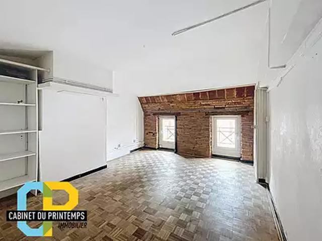 Toulouse 31000 Achat / Vente appartement 2 pièces t2 au dernier étage cave