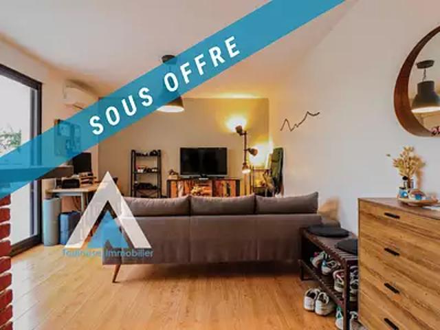 Toulouse 31000 Achat / Vente appartement 2 pièces t2 au dernier étage parking