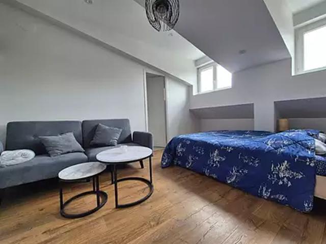 Toulouse 31000 Location appartement 1 pièce t1 au dernier étage