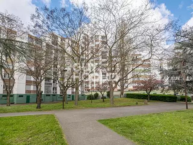Toulouse 31100 Achat / Vente appartement 4 pièces t4 au dernier étage cave