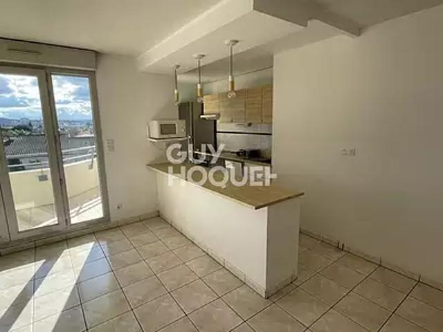 Toulouse 31100 Location appartement 3 pièces t3 au dernier étage