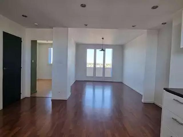 Toulouse 31200 Achat / Vente appartement 2 pièces t2 au dernier étage parking