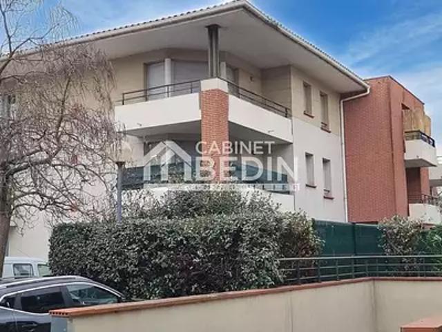 Toulouse 31200 Achat / Vente appartement 2 pièces t2 au dernier étage parking