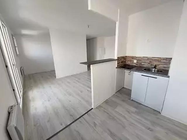 Toulouse 31200 Achat / Vente appartement 2 pièces t2 au dernier étage parking