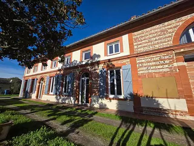 Toulouse 31200 Achat / Vente immeuble piscine parking