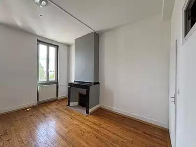 Toulouse 31200 Location appartement 2 pièces t2 parking