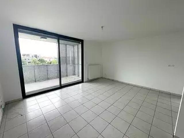 Toulouse 31200 Location appartement 3 pièces t3 balcon