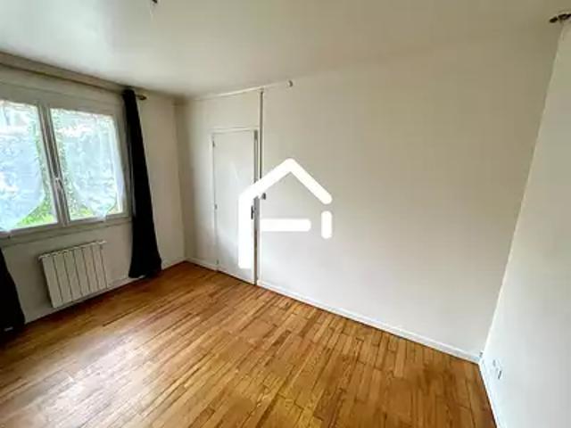 Toulouse 31200 Location maison 2 pièces t2 au dernier étage