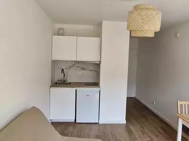 Toulouse 31300 Location appartement 1 pièce t1 au dernier étage