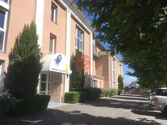 Toulouse 31300 Location appartement 1 pièce t1 au dernier étage