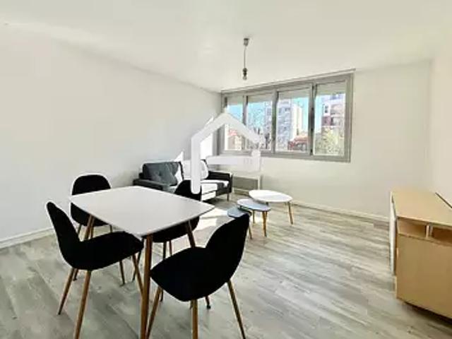 Toulouse 31300 Location appartement 3 pièces t3 au dernier étage parking