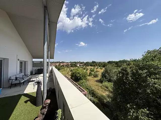Toulouse 31400 Achat / Vente appartement 3 pièces t3 au dernier étage piscine