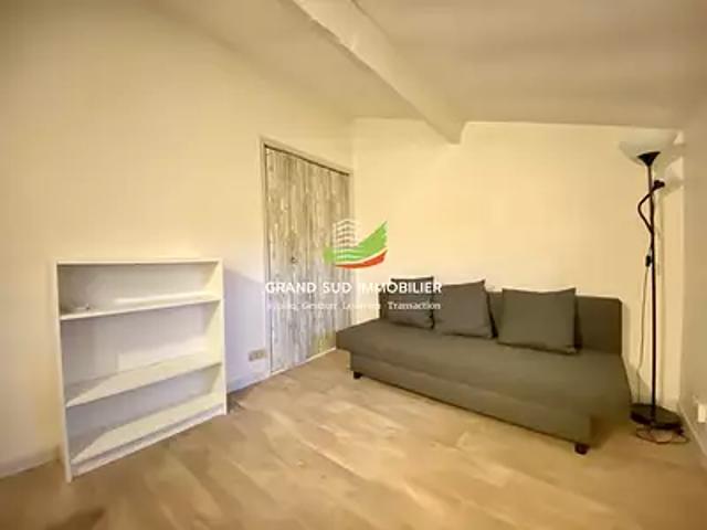 Toulouse 31400 Location appartement 1 pièce t1 au dernier étage