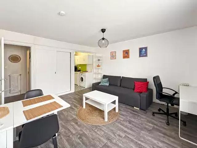 Toulouse 31400 Location appartement 1 pièce t1 au dernier étage cave