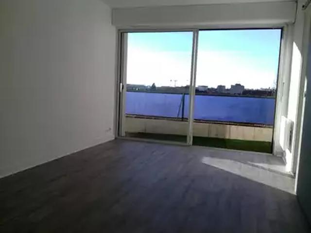 Toulouse 31400 Location appartement 1 pièce t1 parking