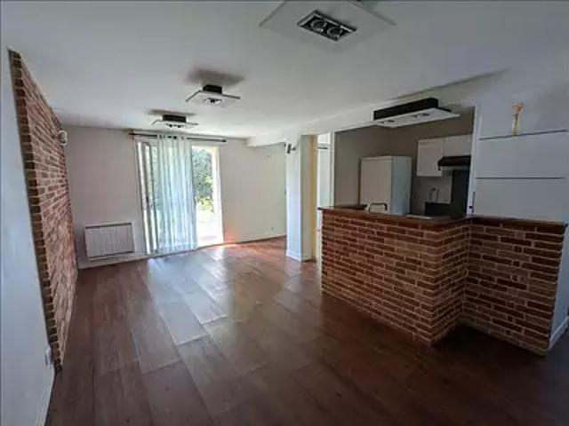 Toulouse 31400 Location appartement 1 pièce t1 terrasse