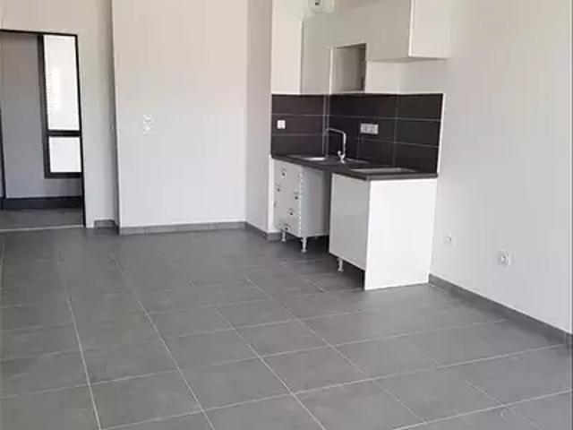 Toulouse 31400 Location appartement 2 pièces t2 terrasse parking
