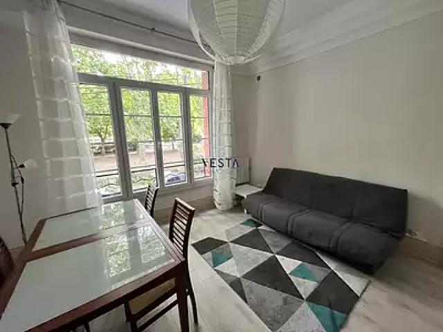 Toulouse 31500 Location appartement 1 pièce t1 au dernier étage