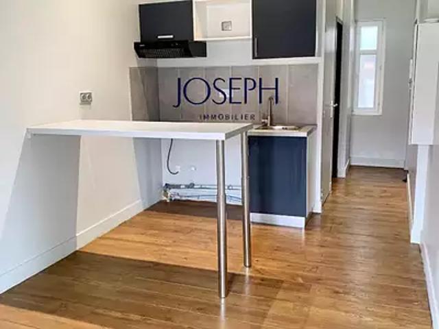 Toulouse 31500 Location appartement 2 pièces t2 au dernier étage
