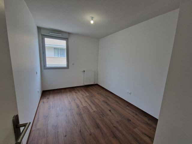 TOULOUSE T3 PARKING + BALCON