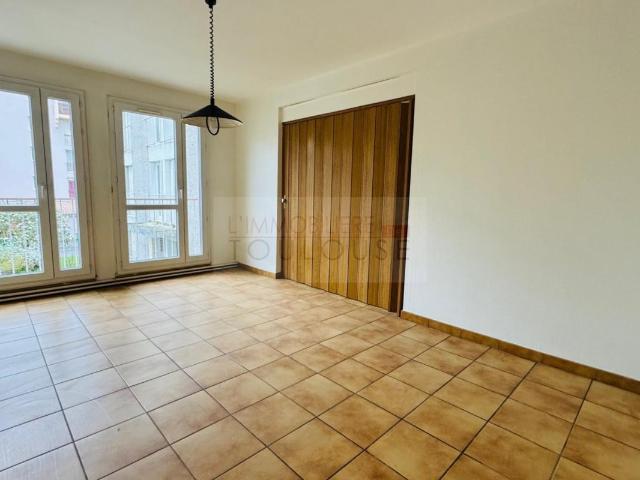 TOULOUSE AMOUROUX APPARTEMENT T4 + CAVE + PARKING