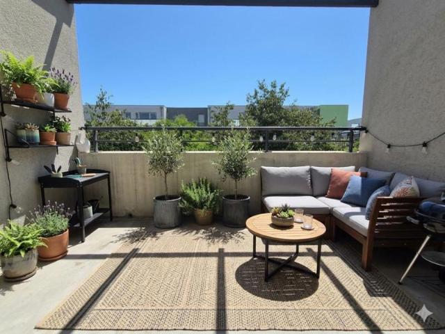 Toulouse Av. de Fronton T2 + parking + grand balcon