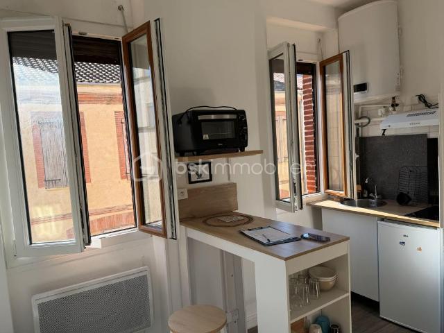 Toulouse – Bas Guilheméry, studio rénové, meublé et libre