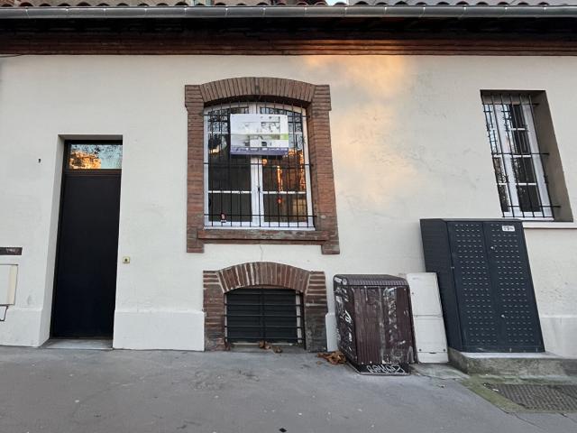TOULOUSE LES CHALETS Maison de ville T3 de 34,34 m2 Carrez 58 m2 au sol