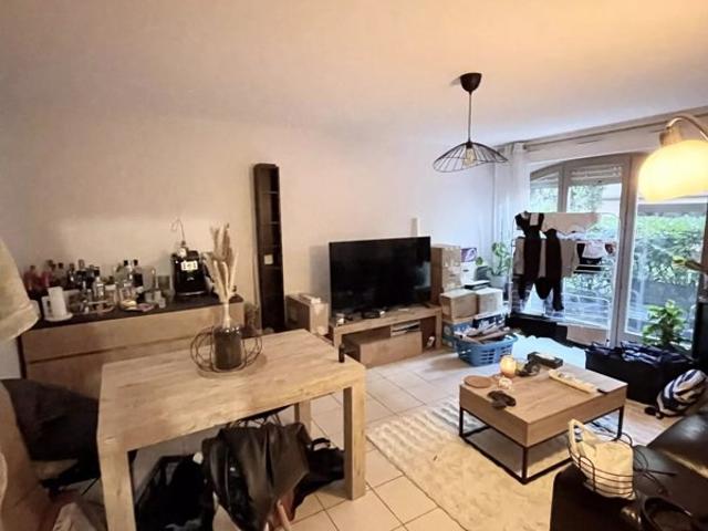 TOULOUSE SAINT CYPRIEN T2, 50m² avec terrasse, cellier et parking