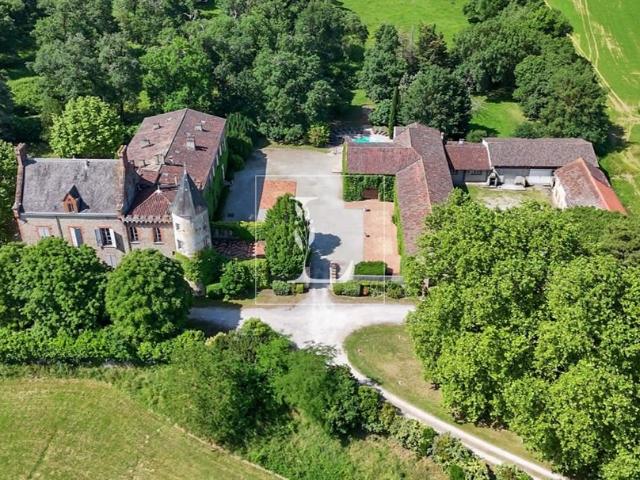 Toulouse Sud Est, Chateau Patrimonial Domaine Evenementiel 1690m² Caraman