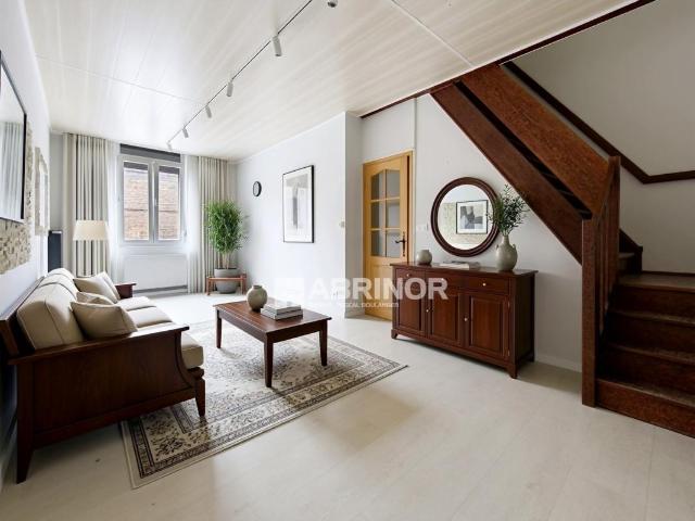 TOURCOING Maison 1930 semi individuelle 3 chambres cour