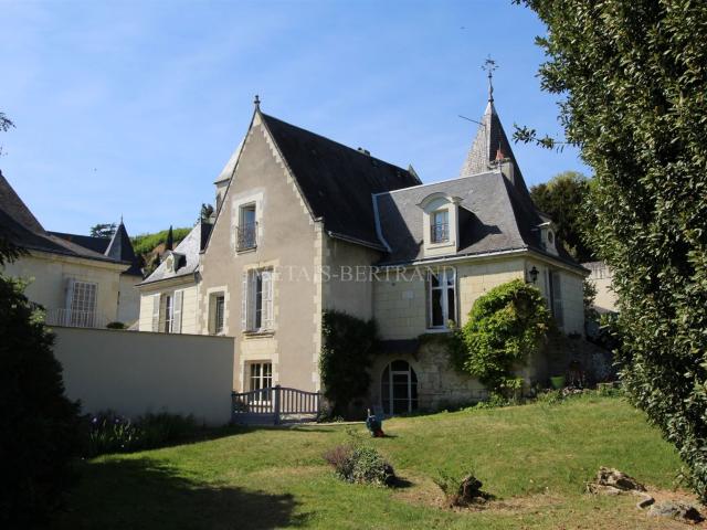 Touraine, au cœur d’une Ville d’Art et d’Histoire fameuse, e. 257m² Chinon