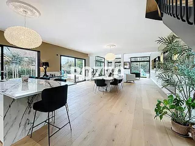 Tourgéville 14800 Achat / Vente maison 8 pièces t8 au dernier étage piscine