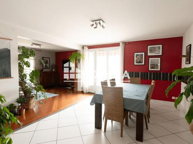 TOURNON sud, bel appartement lumineux de 120 m2
