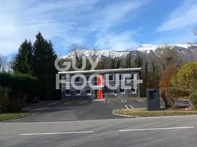 Tournon 73460 Location divers parking