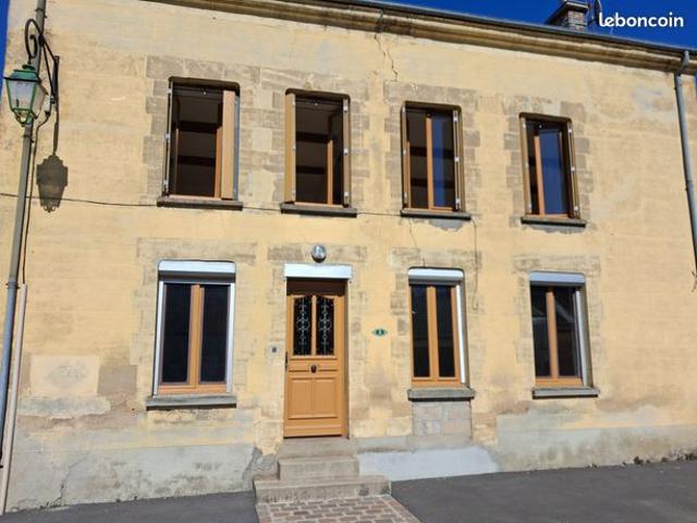 TOURNAVAUX: EXCLUSIF Maison en pierres avec terrain et garage