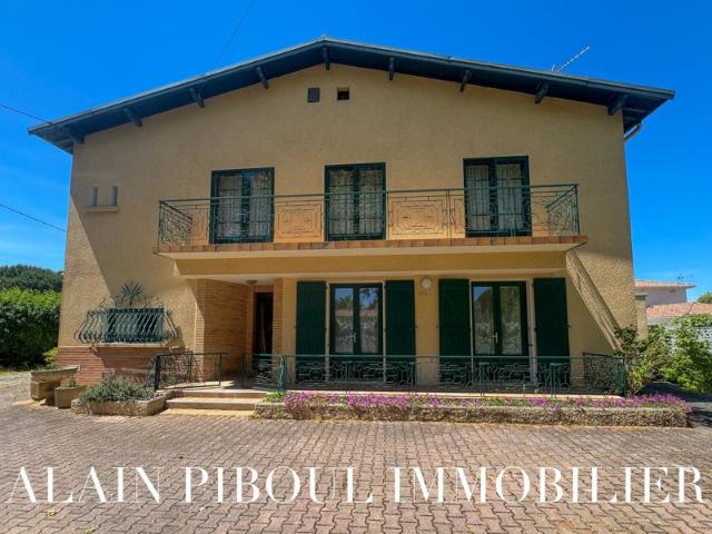 TOURNEFEUILLE – Maison individuelle à rénover de 165 m² + annexes et dépendances