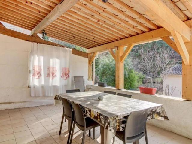 Tournefort La Courbaisse Appartement 3p terrasse et jardin