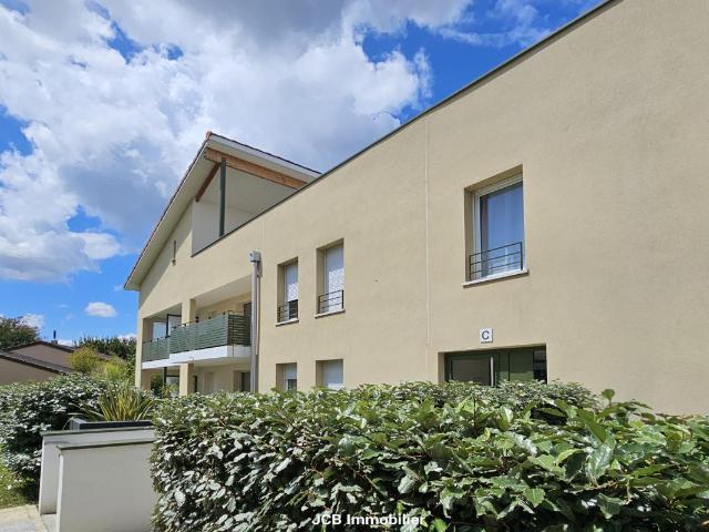 TOURNFEUILLE T2 avec grande terrasse et 2 parkings