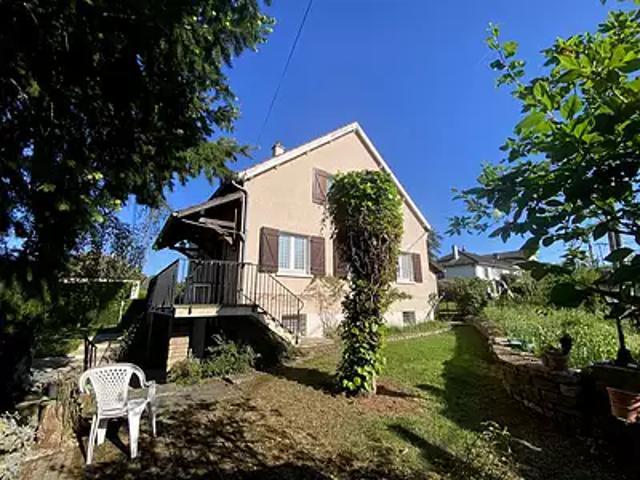 Tournus 71700 Achat / Vente maison 5 pièces t5 au dernier étage cave