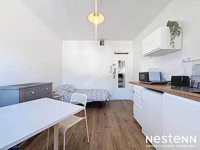 Tours 37000 Location appartement 1 pièce t1 au dernier étage cave
