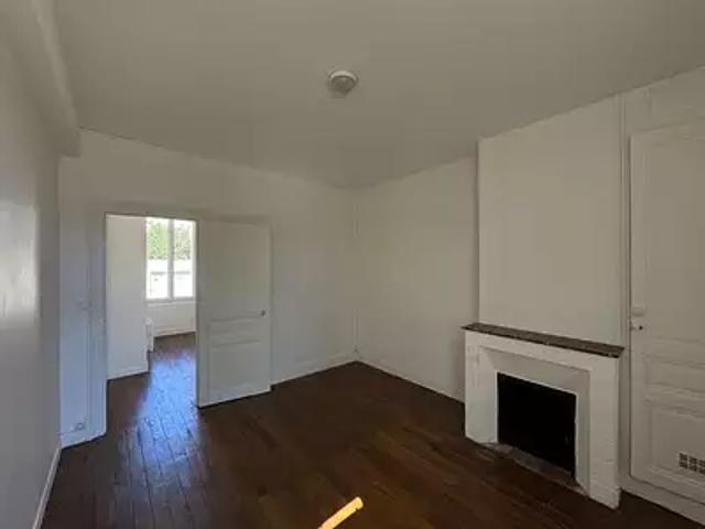 Tours 37000 Location appartement 2 pièces t2 jardin cave