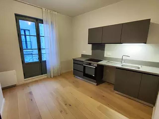Tours 37000 Location appartement 3 pièces t3 au dernier étage