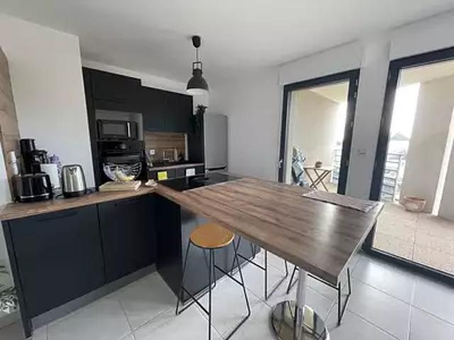 Tours 37100 Location appartement 3 pièces t3 au dernier étage
