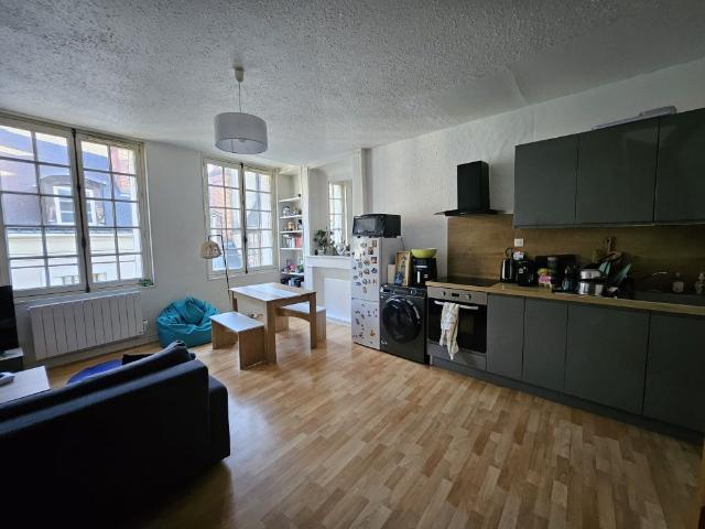 TOURS CENTRE Appartement TYPE 3 EN DUPLEX de 47,74 m²